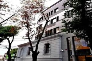 Sarroglia, Bucharest