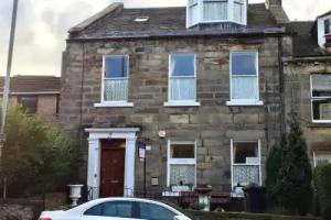 16 Pilrig Guest House, Edinburgh