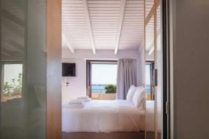 seafront cozy suite for 2 in Apartments, Rethymno