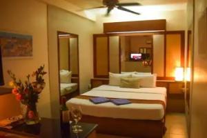 Sundance Riverside, Phnom Penh