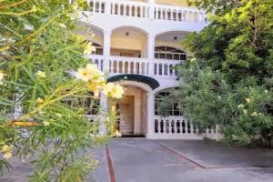 Costambar Beachside Apartment With Pool, Puerto Plata