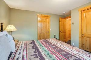 2 Mi to Slopes: Cozy Retreat w/ Mtn Views! Apartments, Frisco