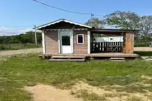 Yantarnaya, Vladivostok