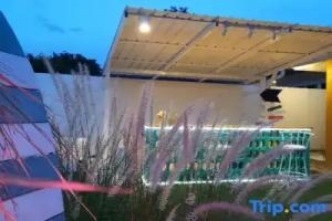 The Pool House Pattaya No.2- 5 bedroom, Ban Pong