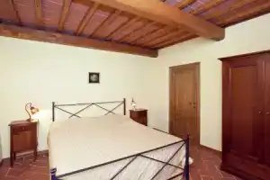 _x000d_
farmhouse in, Loro Ciuffenna