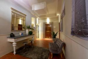 Canto Degli Scali, Florence