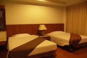 Sailom Resort Bangsaphan, Bang Saphan