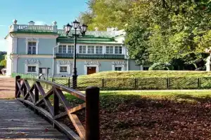Apartments on the alley of the First Mayevka 15/3, Moscow