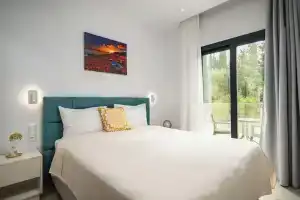 The 7 Suites, An Elegant Living in Ipsos by Konnect, Ypsos