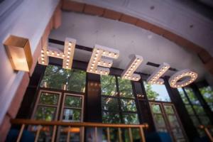 Amsterdam Hotel, Odessa