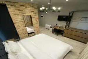 Ardenica Boutique Mini-hotel, Fier