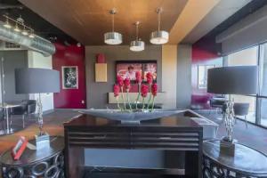 Luxury Med Center Fully Equipped King Sized Bed Condos Apartments, Houston
