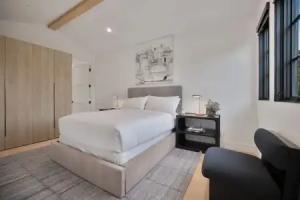 Kraft Villa - Luxury Living Redefined w/ Pool, Los Angeles