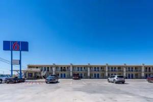 Motel 6, TX - 2nd Street, Odessa