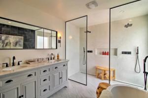 Luxury Home w/ Pool, Deck, + Hot Tub! Apartments, Albuquerque