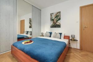 Lumina apartment for family in, Warsaw