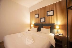 Falireon Hotel, Piraeus