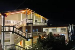 Arial Penthouse Suites, Vlore