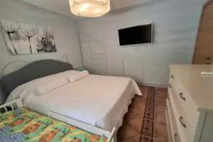 Beachfront Four bedroom Apartment, Sveti Stefan