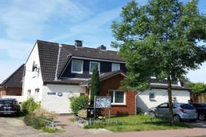 Haus-Karin-Ferienwohnung-2 Apartments, Busum