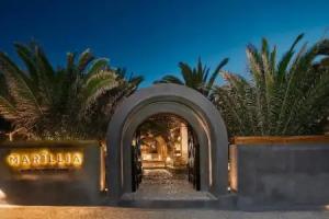 Marillia Village, Perivolos