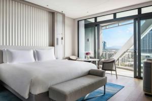 The Langham Hotel, Gold Coast