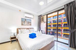 Naiharn Sea Condominium S609 Apartments, Nai Harn