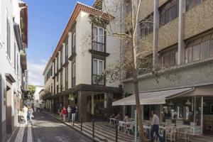 Downtown Apartment 4B P. Areeiro by An Island Apart, Funchal