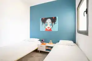 Vibrant Seaside Stay with Balcony by Sea N' Rent Mini-hotel, Nahariyya