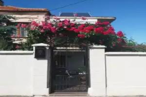 Rooms Veska, Byala