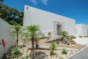 pool villa Sanrriott Okinawa, Motobu