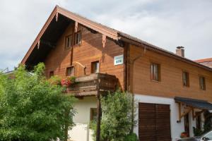 Gästehaus Madsack Guest house, Inzell