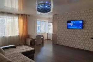 2h komn. apartamenty v tsentre, Ust'-Kamenogorsk