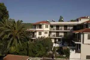 Magani Apartments & Maisonettes, Kala Nera