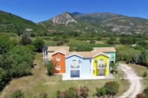 Makis Lighthouse studios, Katelios