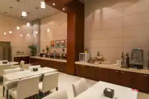 Jinjiang Inn Select Shanghai International Resort Area East Kangqiao Road, Shanghai