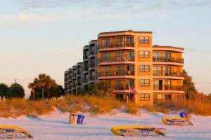Gulf Strand 208 By Redawning, St Pete Beach