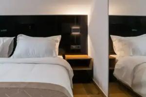 Top Rooms, Split