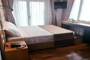 Olivia's Hill Resort, Durres