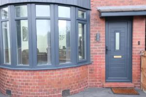 Manchester Entire 3-bed House, Sleeps 5 w/ Parking, Manchester