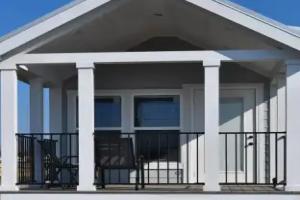 Bayfront Resort at Cross View, Sandusky