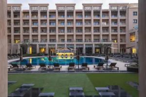 Triumph Luxury Hotel, Cairo