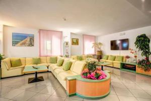 Hotel Oregon, Rimini