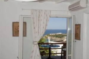 Kastro Hotel, Tourlos