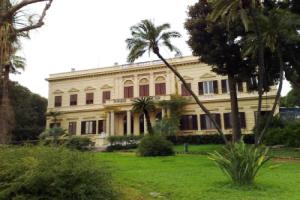 Camera con Terrazza e Vista su Villa Malfitano, Palermo