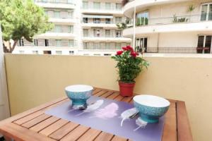 Blue Lagon Five Stars Holiday House, Nice