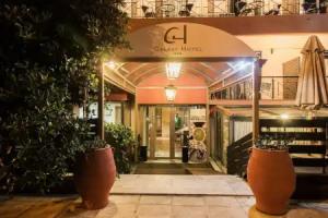 Galaxy Hotel, Athens