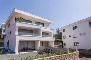 Marina - 60 Meters to the Beach - A2 Hotel, Malinska