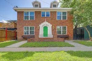 Central Apartment w/ Furnished Patio!, Houston