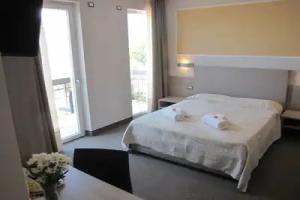 Villa Alkea, Brenzone